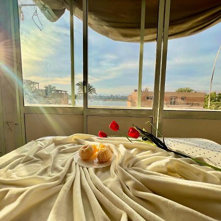 East Luxor Apartments With Nile Views Jazirat al Awwamiyah Esterno foto