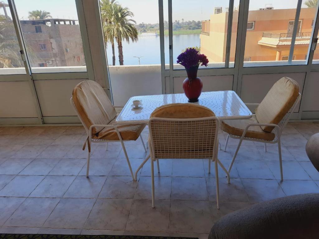 East Luxor Apartments With Nile Views Jazirat al Awwamiyah Esterno foto