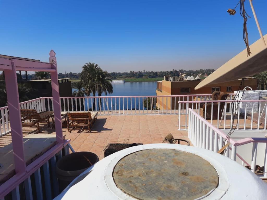 East Luxor Apartments With Nile Views Jazirat al Awwamiyah Esterno foto