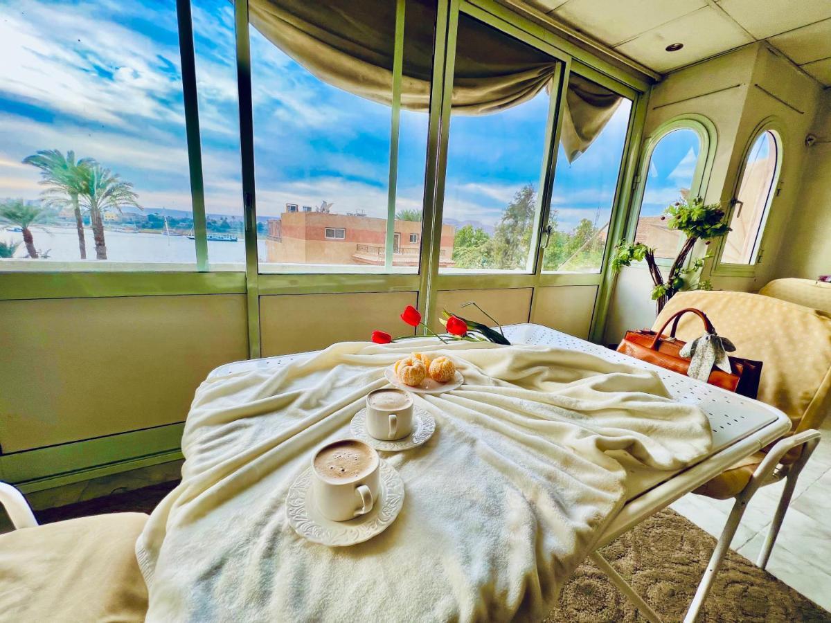East Luxor Apartments With Nile Views Jazirat al Awwamiyah Esterno foto