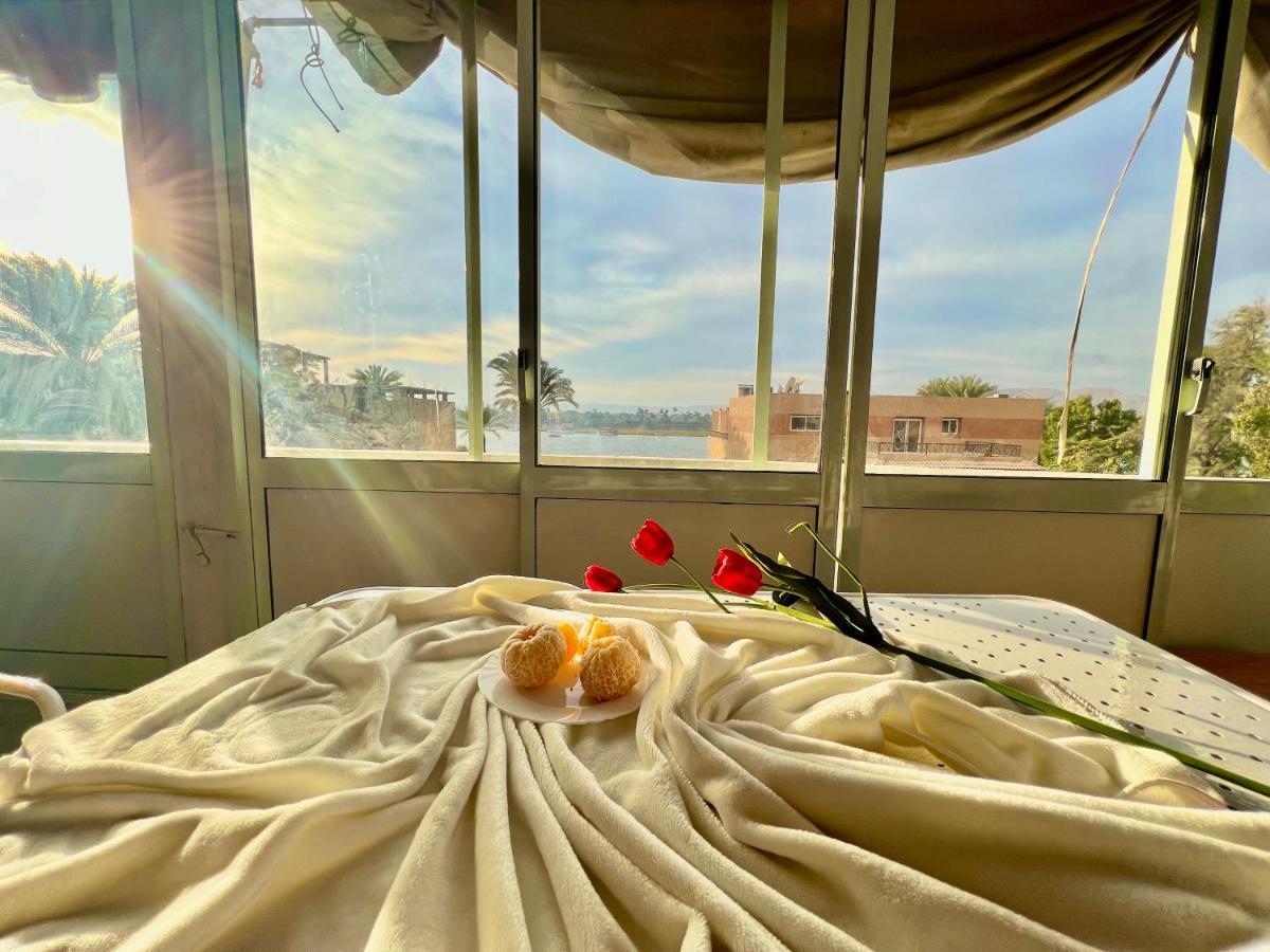 East Luxor Apartments With Nile Views Jazirat al Awwamiyah Esterno foto